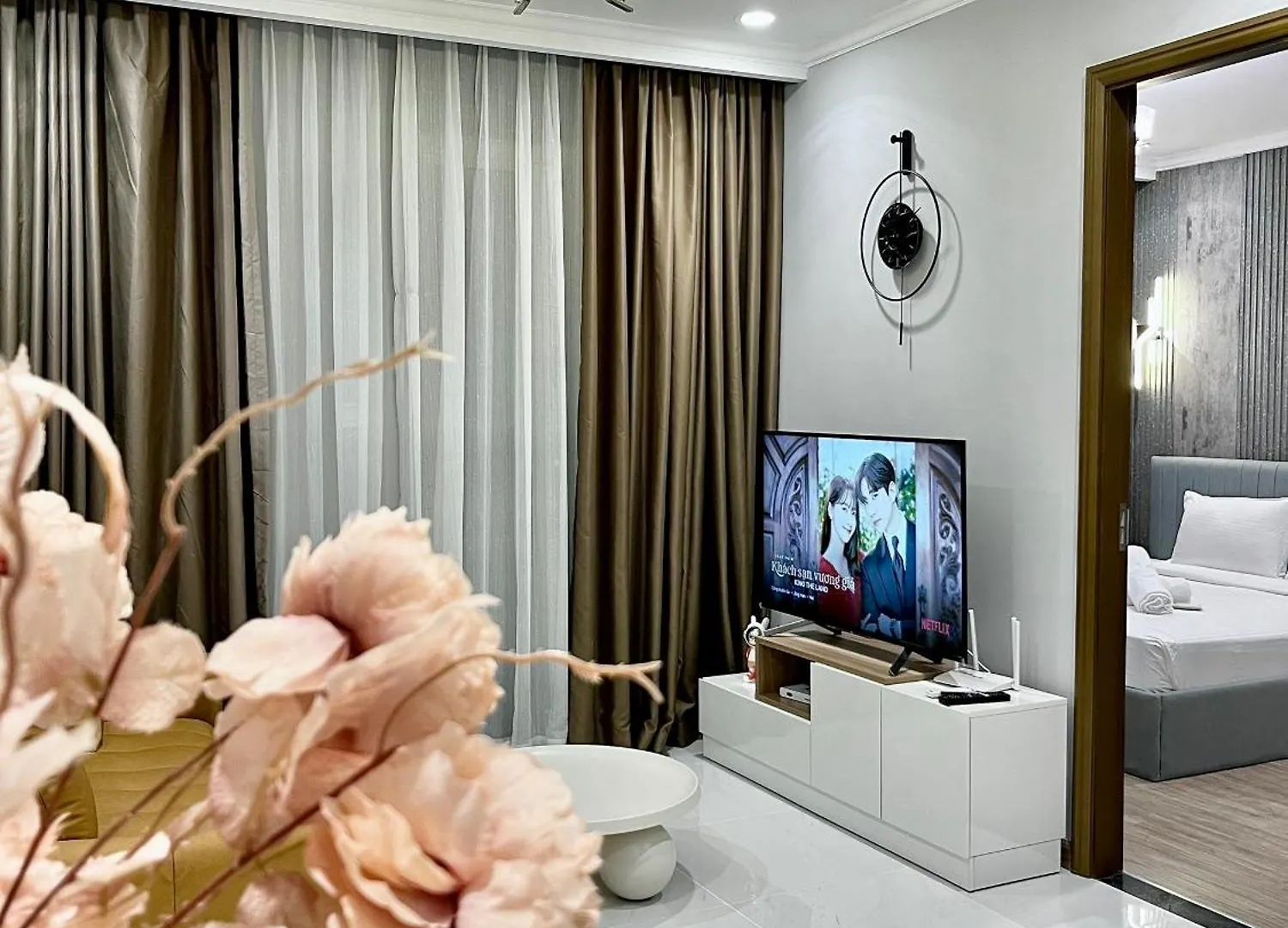 Vinhomes Luxury Residence At Binh Thanh - Luna Landmark Apartment Ho Chi Minh City 0*,  Vietnam