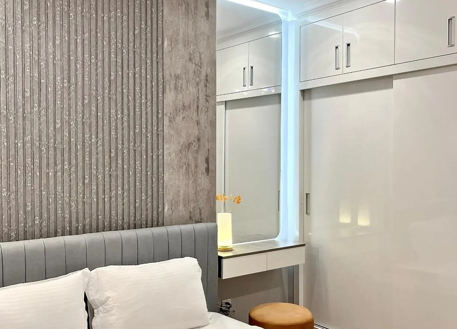 Vinhomes Luxury Residence At Binh Thanh - Luna Landmark Apartment Ho Chi Minh City Vietnam